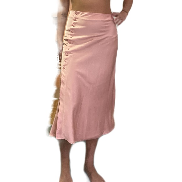SOLD Forever 21 blush skirt - Picture 3 of 5